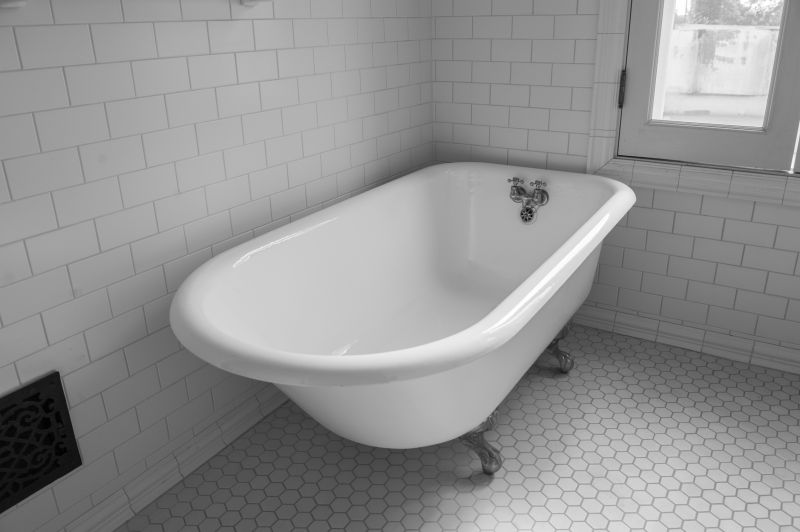Cast iron bathtub